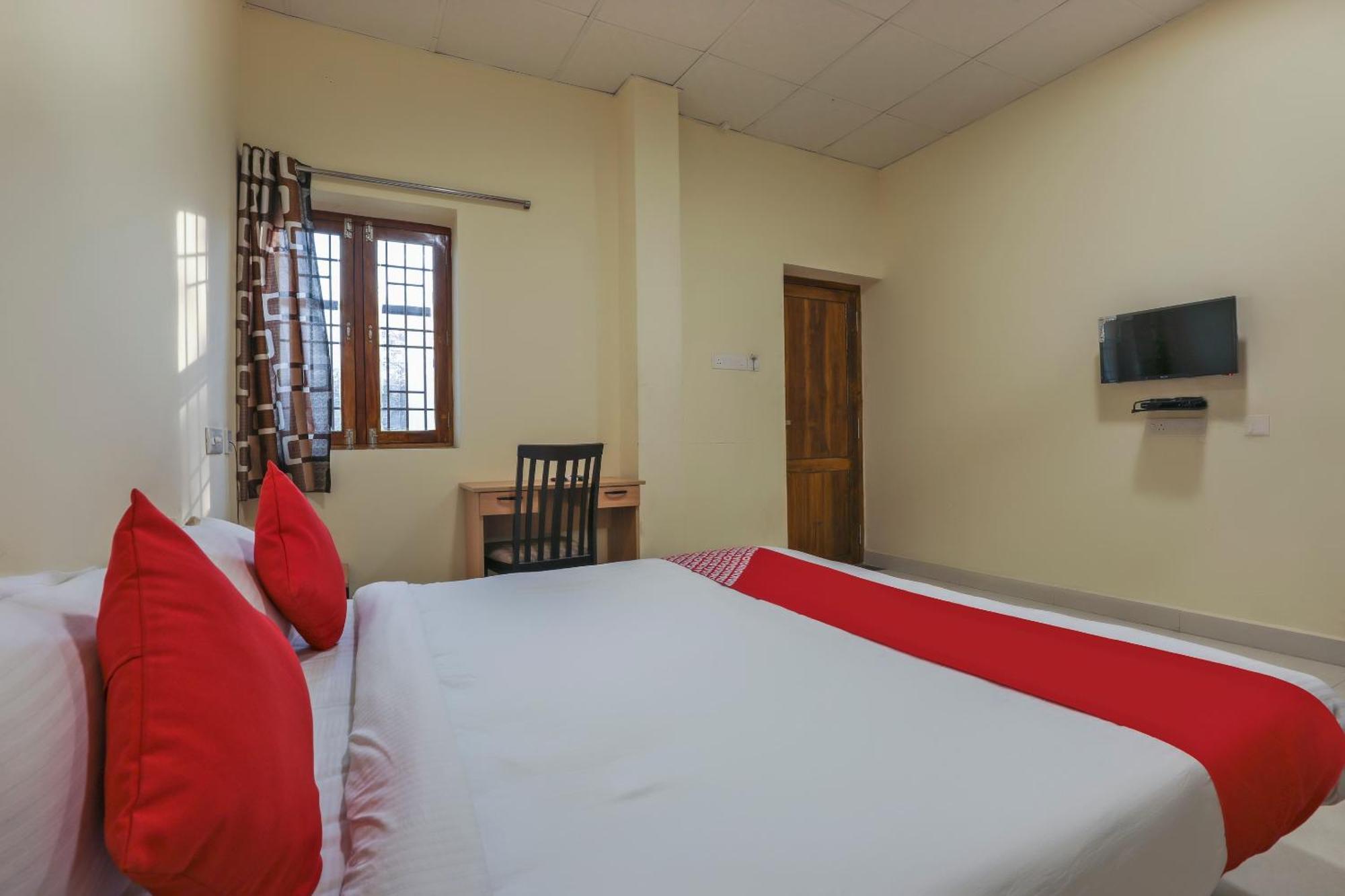 Hotel O Om Sakthi Hotel Pondicherry Ngoại thất bức ảnh