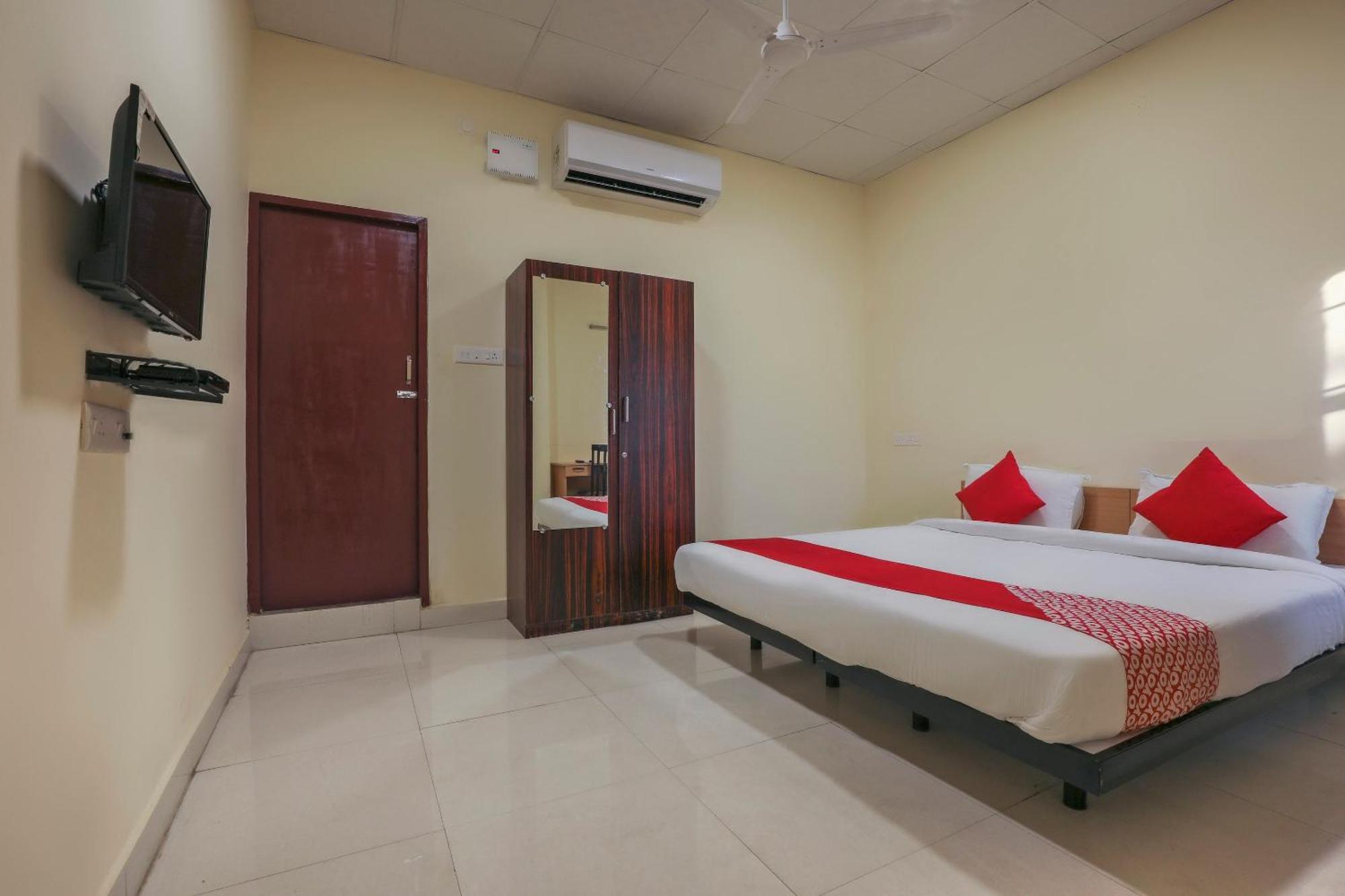 Hotel O Om Sakthi Hotel Pondicherry Ngoại thất bức ảnh