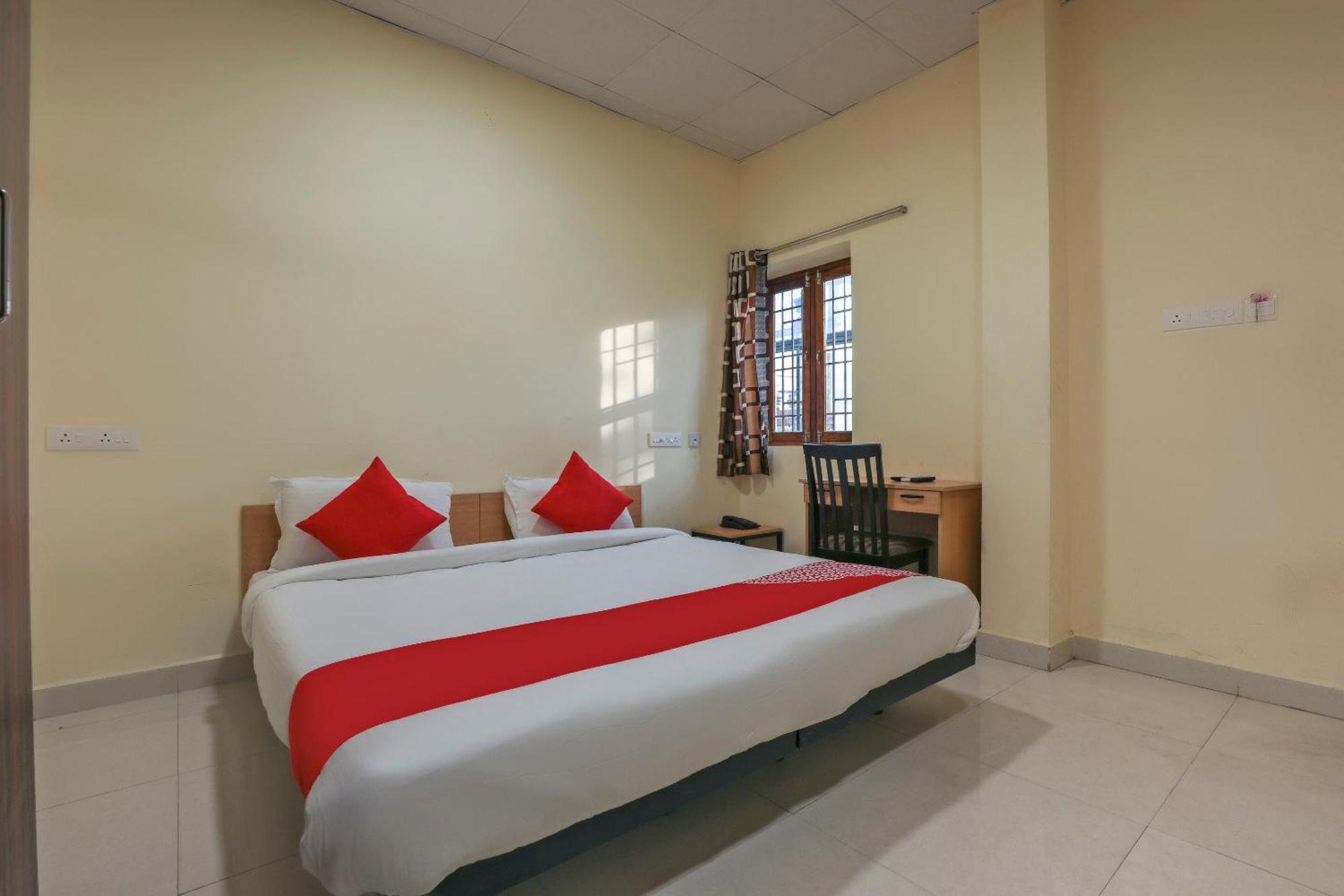 Hotel O Om Sakthi Hotel Pondicherry Ngoại thất bức ảnh