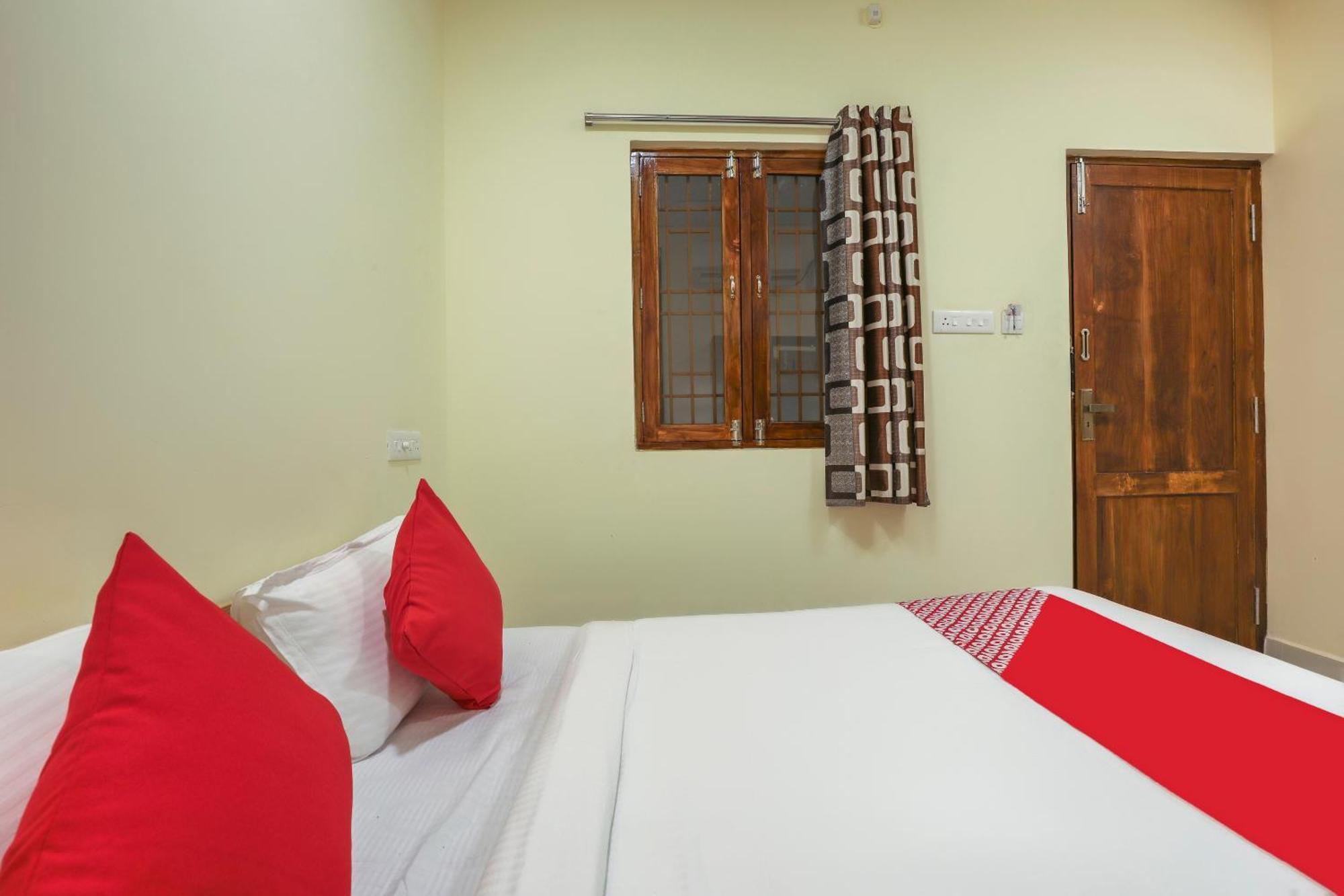 Hotel O Om Sakthi Hotel Pondicherry Ngoại thất bức ảnh
