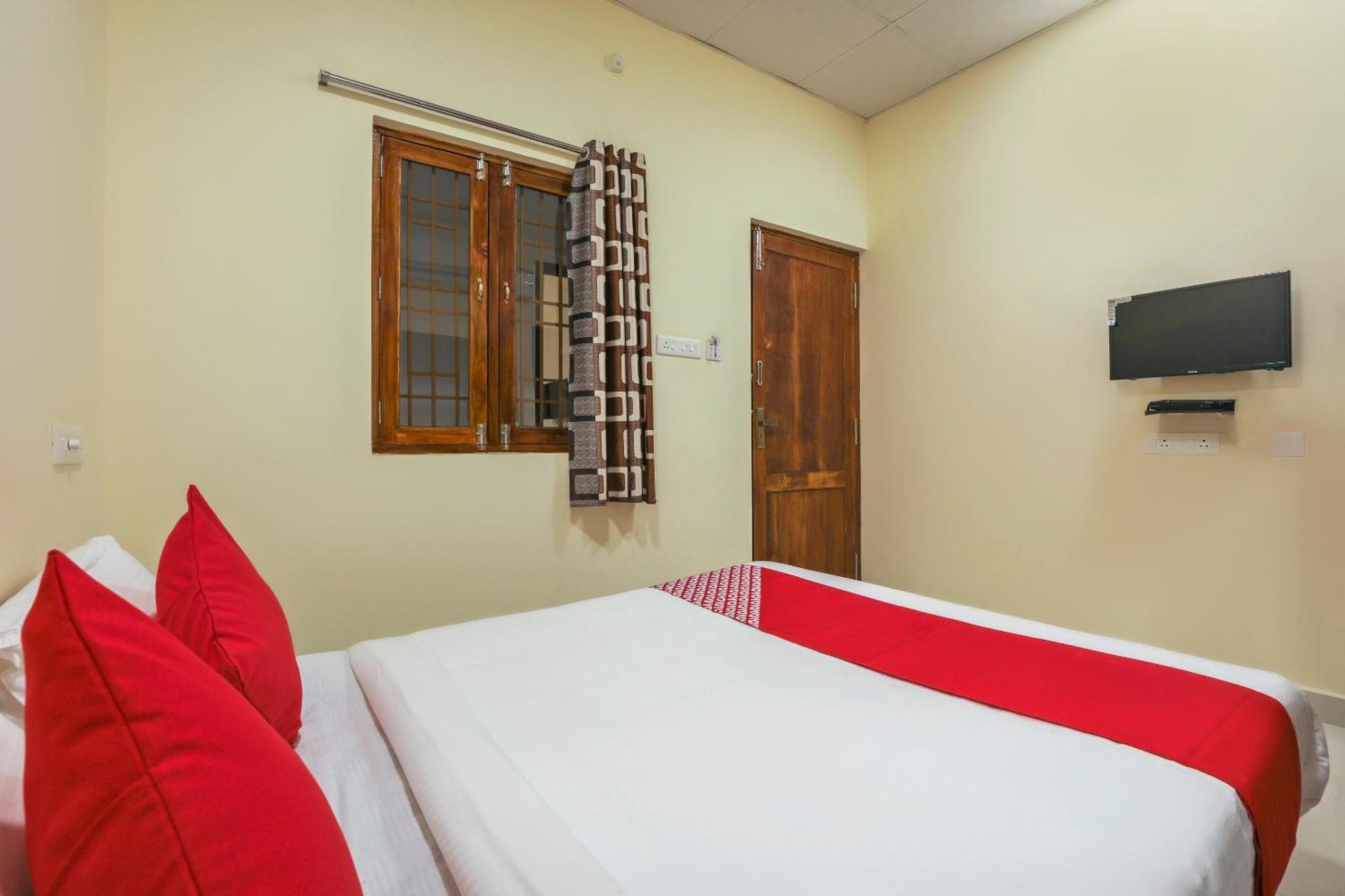Hotel O Om Sakthi Hotel Pondicherry Ngoại thất bức ảnh
